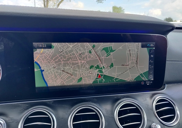 Mercedes-Benz Klasa E cena 123500 przebieg: 142000, rok produkcji 2020 z Ostrołęka małe 742